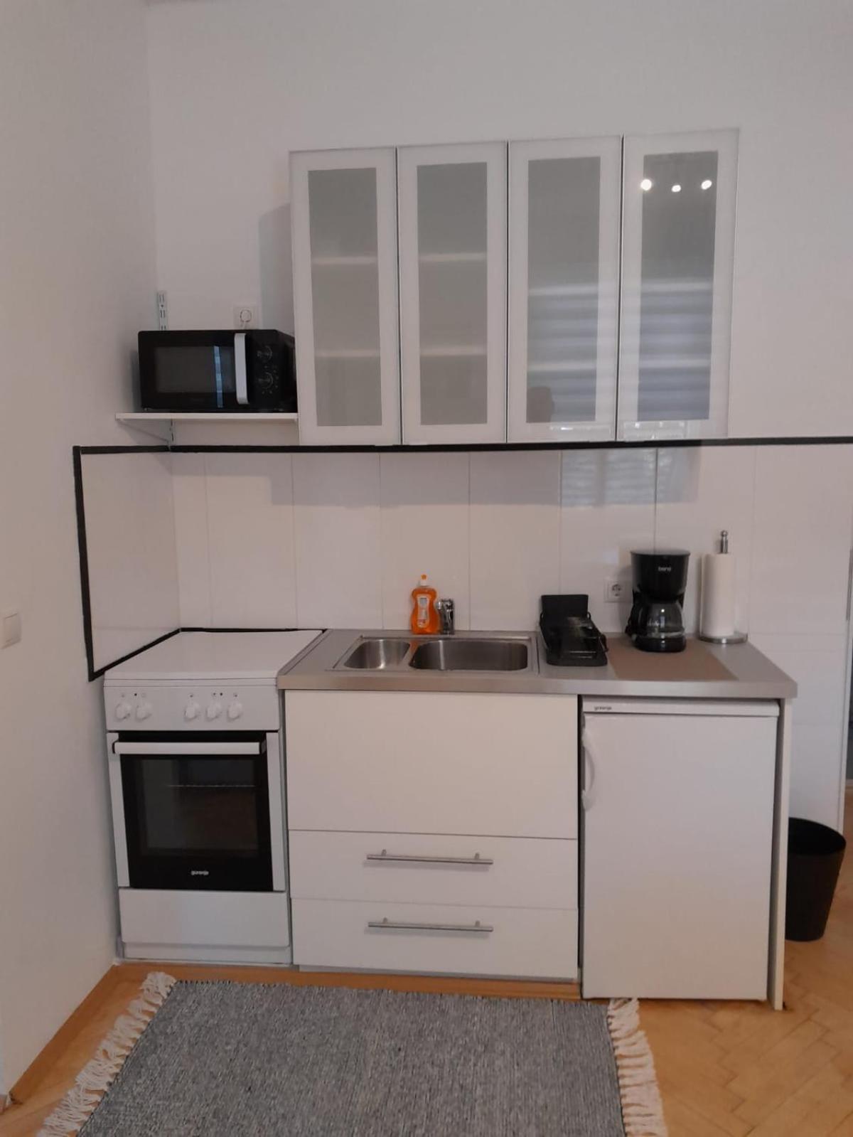 Haus Semmi Apartment ฟูสเตนเฟลด์ ภายนอก รูปภาพ
