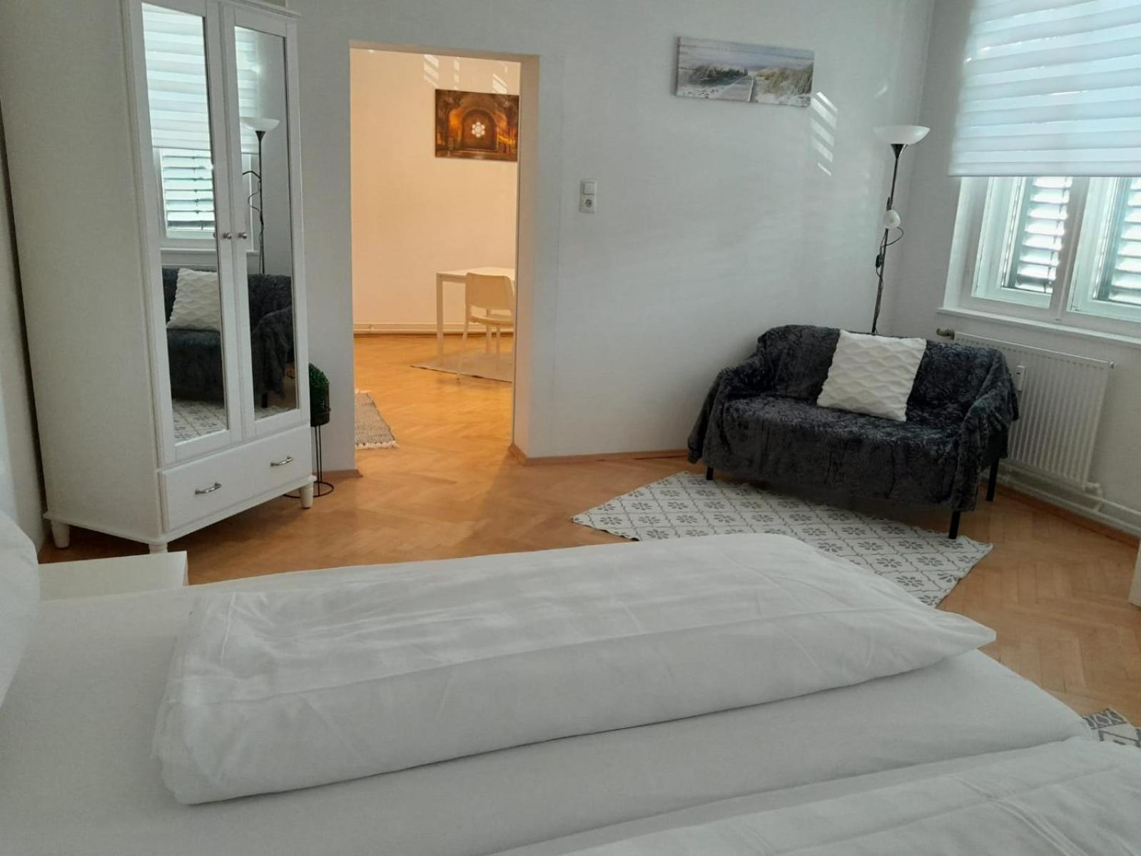 Haus Semmi Apartment ฟูสเตนเฟลด์ ภายนอก รูปภาพ