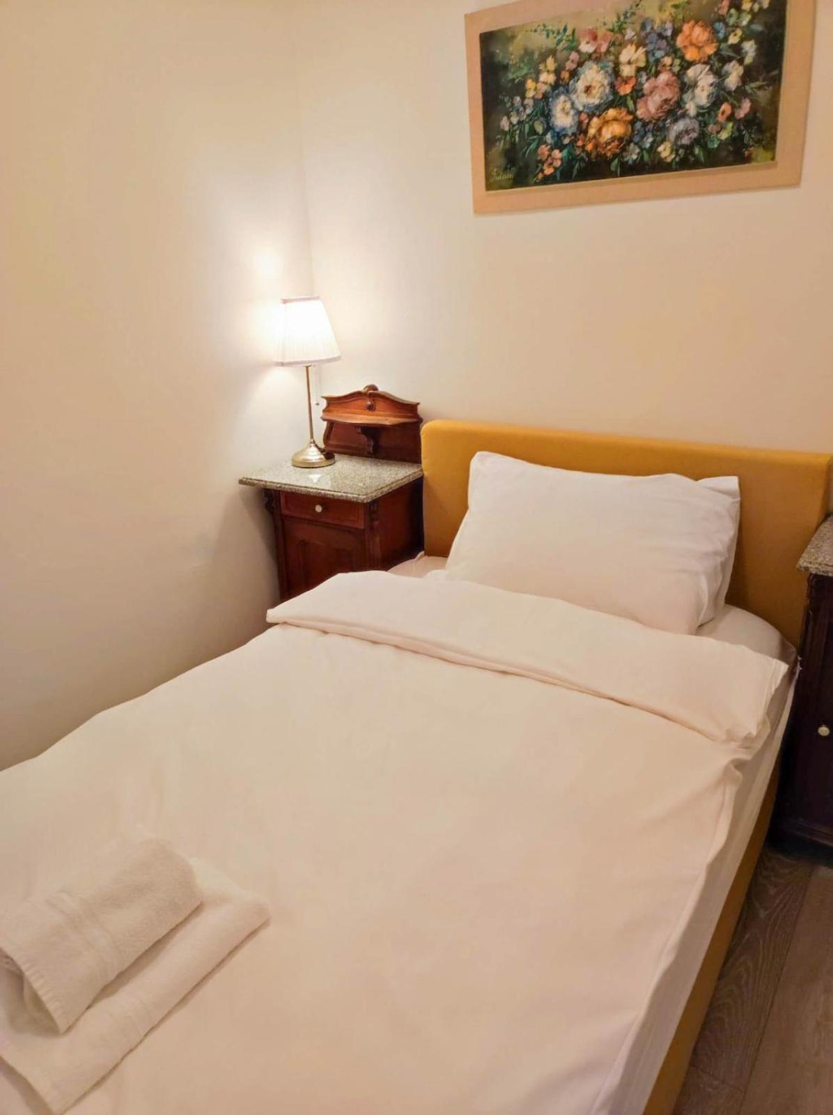 Haus Semmi Apartment ฟูสเตนเฟลด์ ภายนอก รูปภาพ